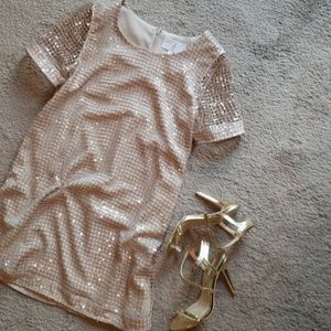 Sparkly, short gold party dress